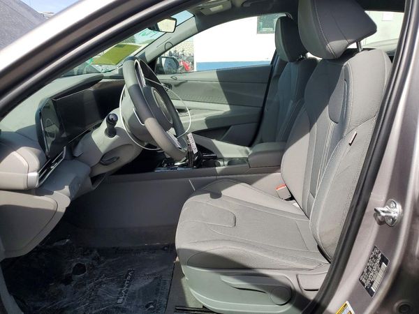 2024 HYUNDAI ELANTRA Blue