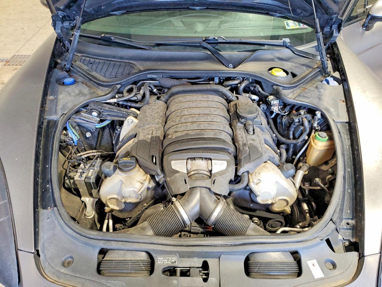2013 PORSCHE PANAMERA S (2WD), 4S (4WD)