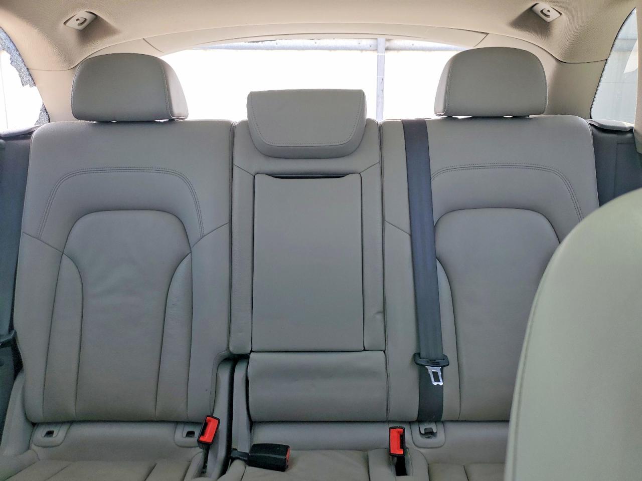 2012 AUDI Q5 Premium Plus