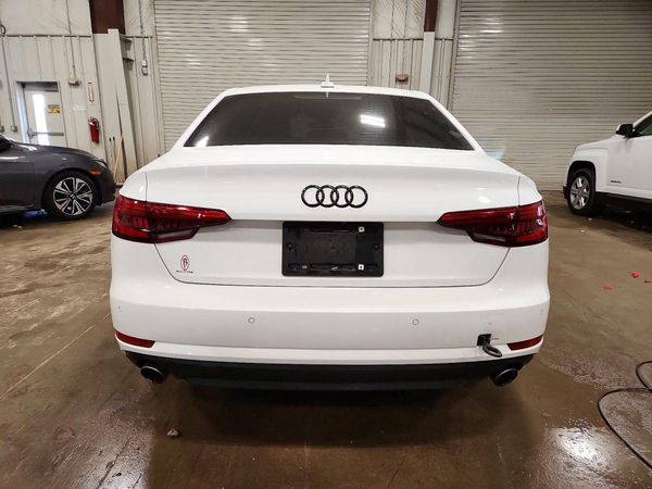 2017 AUDI A4 quattro Premium