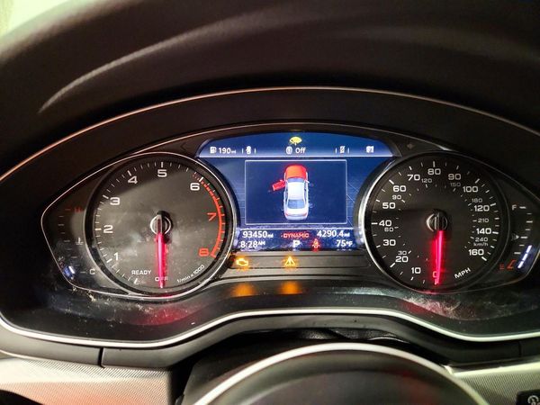 2017 AUDI A4 quattro Premium