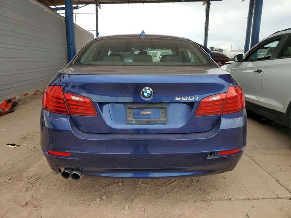 2016 BMW 528
