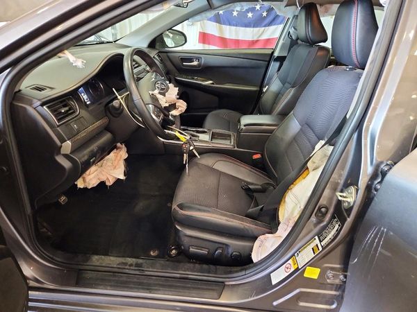 2017 TOYOTA CAMRY