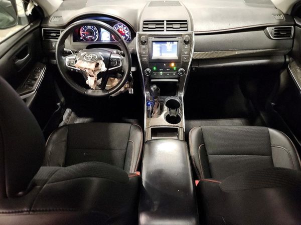 2017 TOYOTA CAMRY