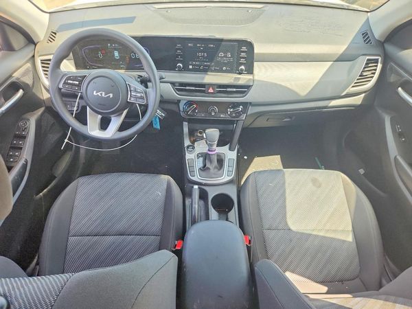 2026 KIA SELTOS LX
