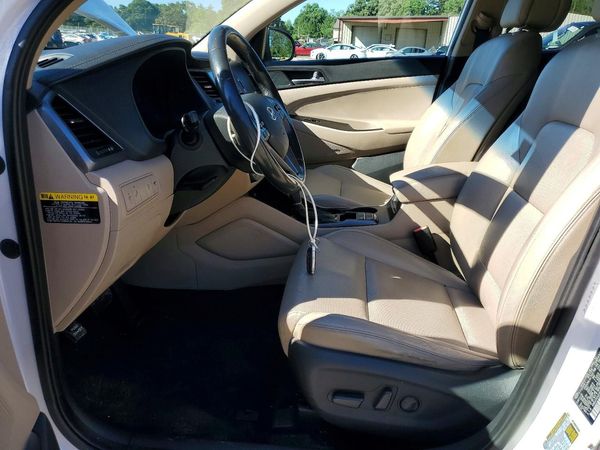 2017 HYUNDAI TUCSON