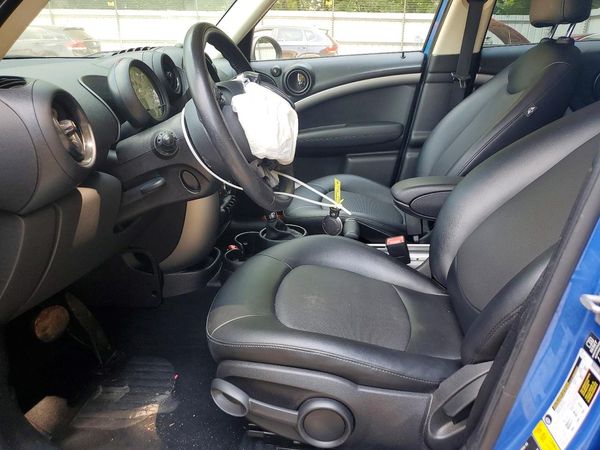 2014 MINI COOPER