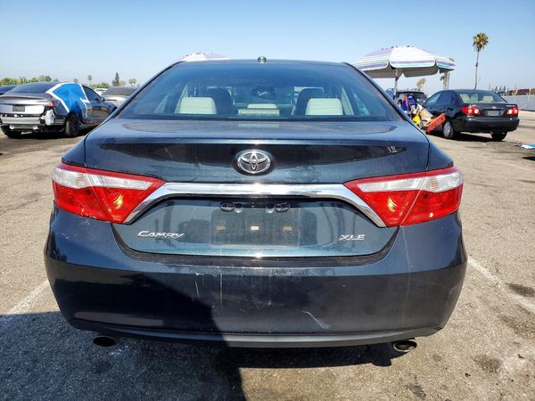 2016 TOYOTA CAMRY