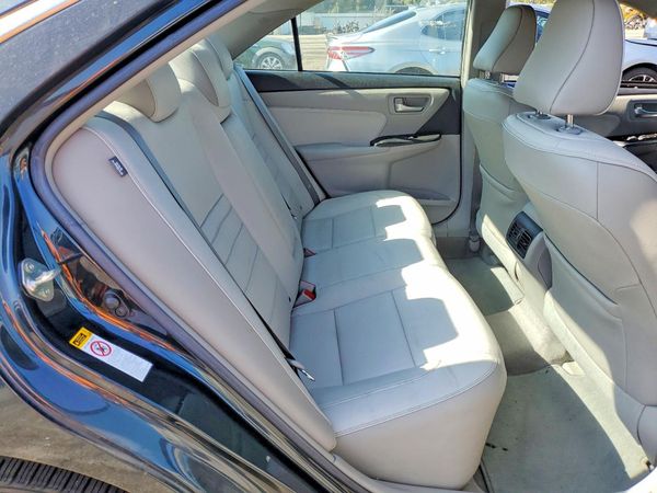 2016 TOYOTA CAMRY