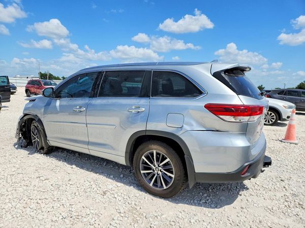 2018 TOYOTA HIGHLANDER SE/XLE