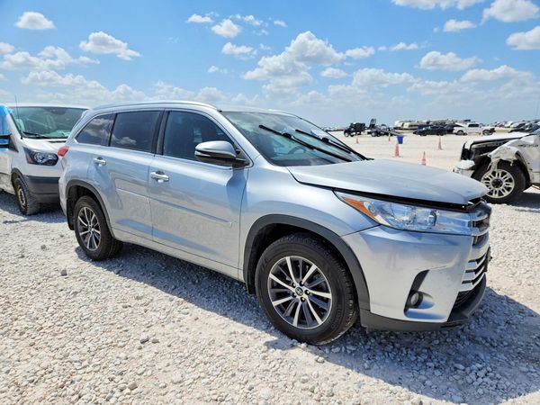 2018 TOYOTA HIGHLANDER SE/XLE