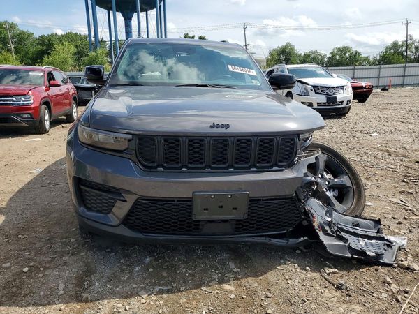 2024 JEEP GRAND CHEROKEE