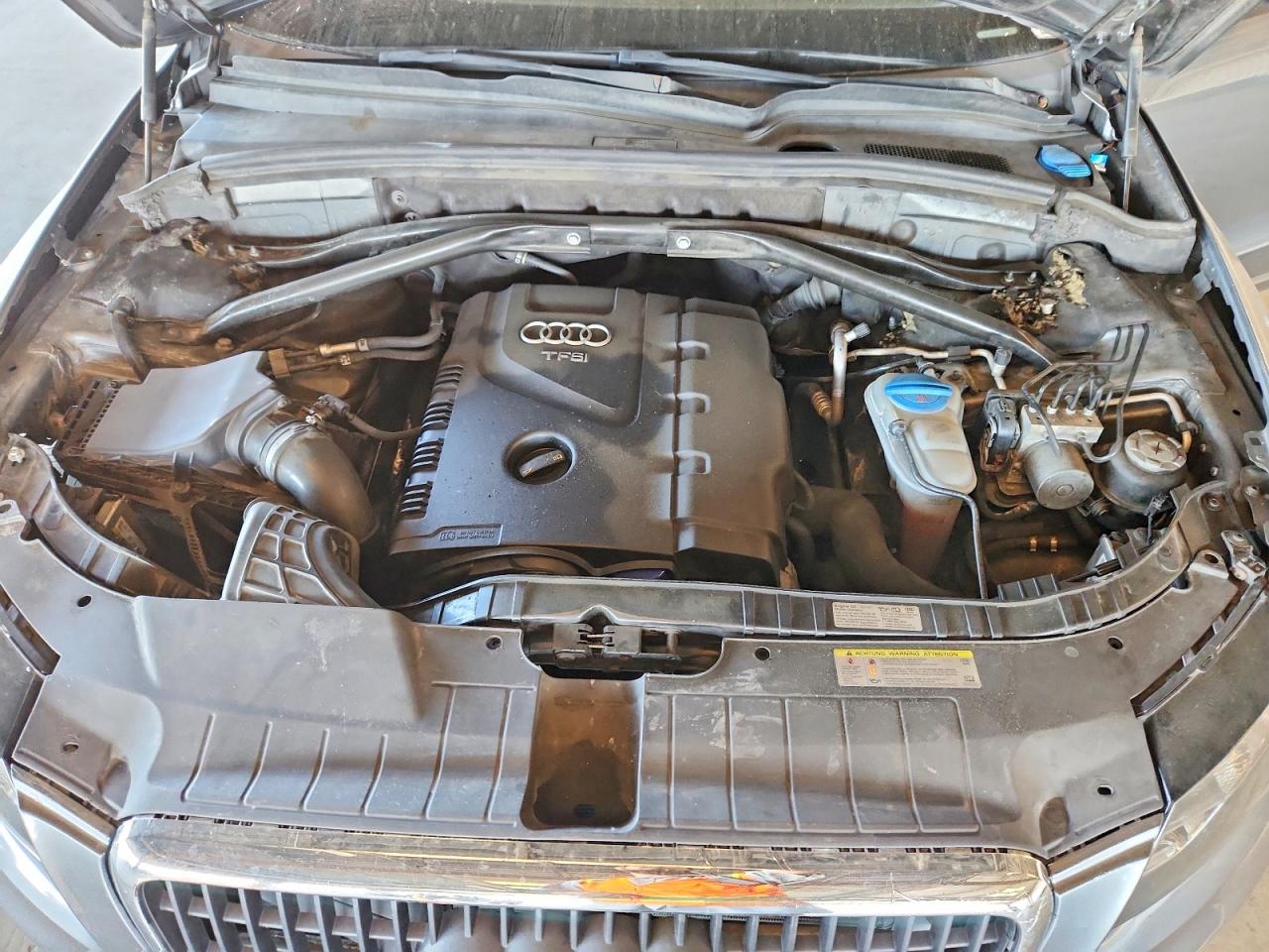 2012 AUDI Q5 Premium Plus