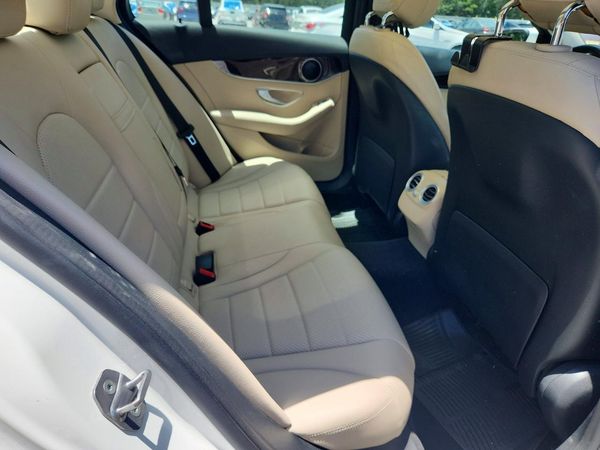 2018 MERCEDES-BENZ C C300