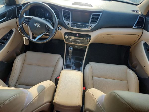 2017 HYUNDAI TUCSON