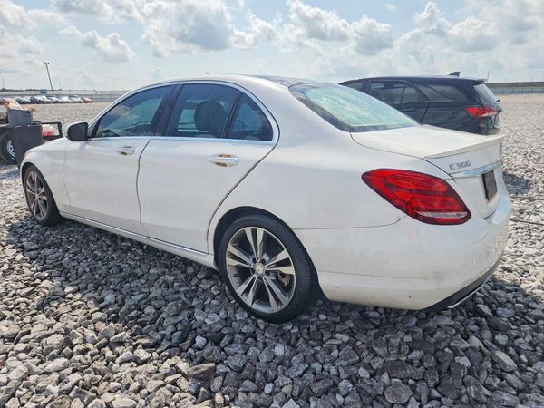 2015 MERCEDES-BENZ C Base