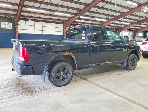 2013 RAM 1500 ST QUAD CAB 4X4