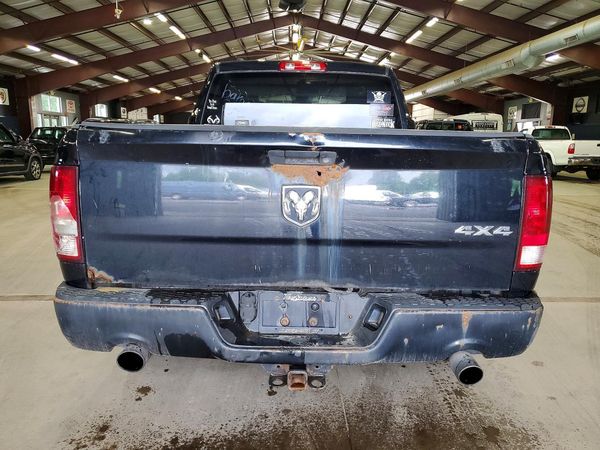 2013 RAM 1500 ST QUAD CAB 4X4