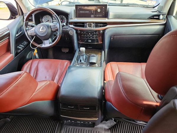 2017 LEXUS LX 570