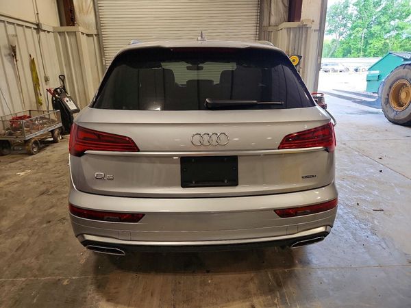 2022 AUDI Q5 E