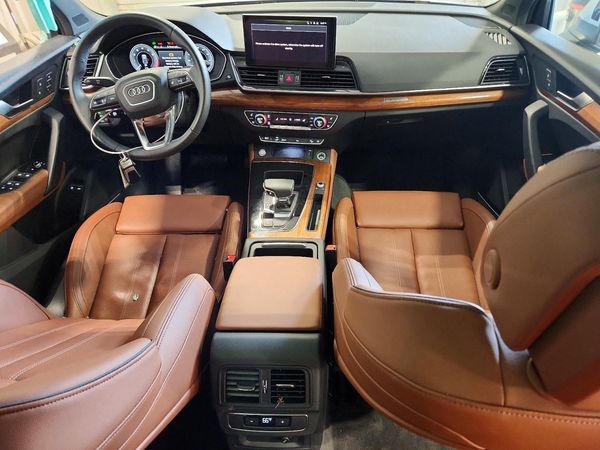 2022 AUDI Q5 E