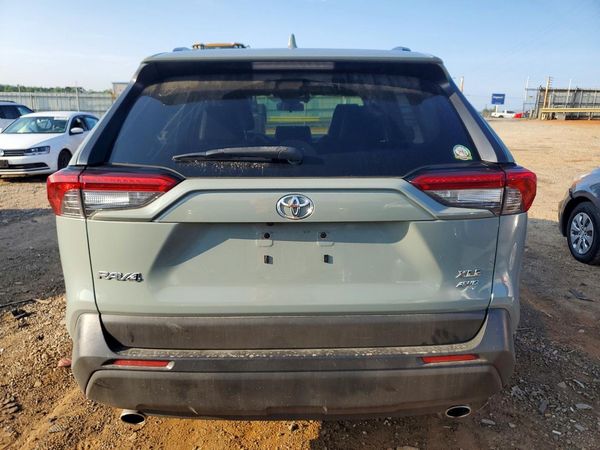 2019 TOYOTA RAV4