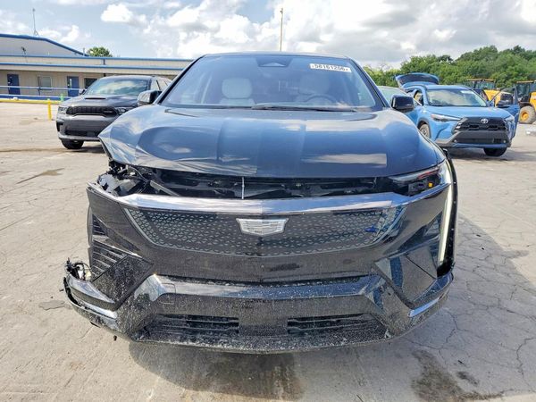 2025 CADILLAC OPTIQ
