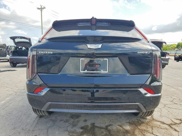 2025 CADILLAC OPTIQ