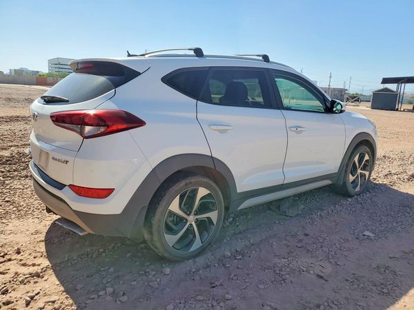 2017 HYUNDAI TUCSON