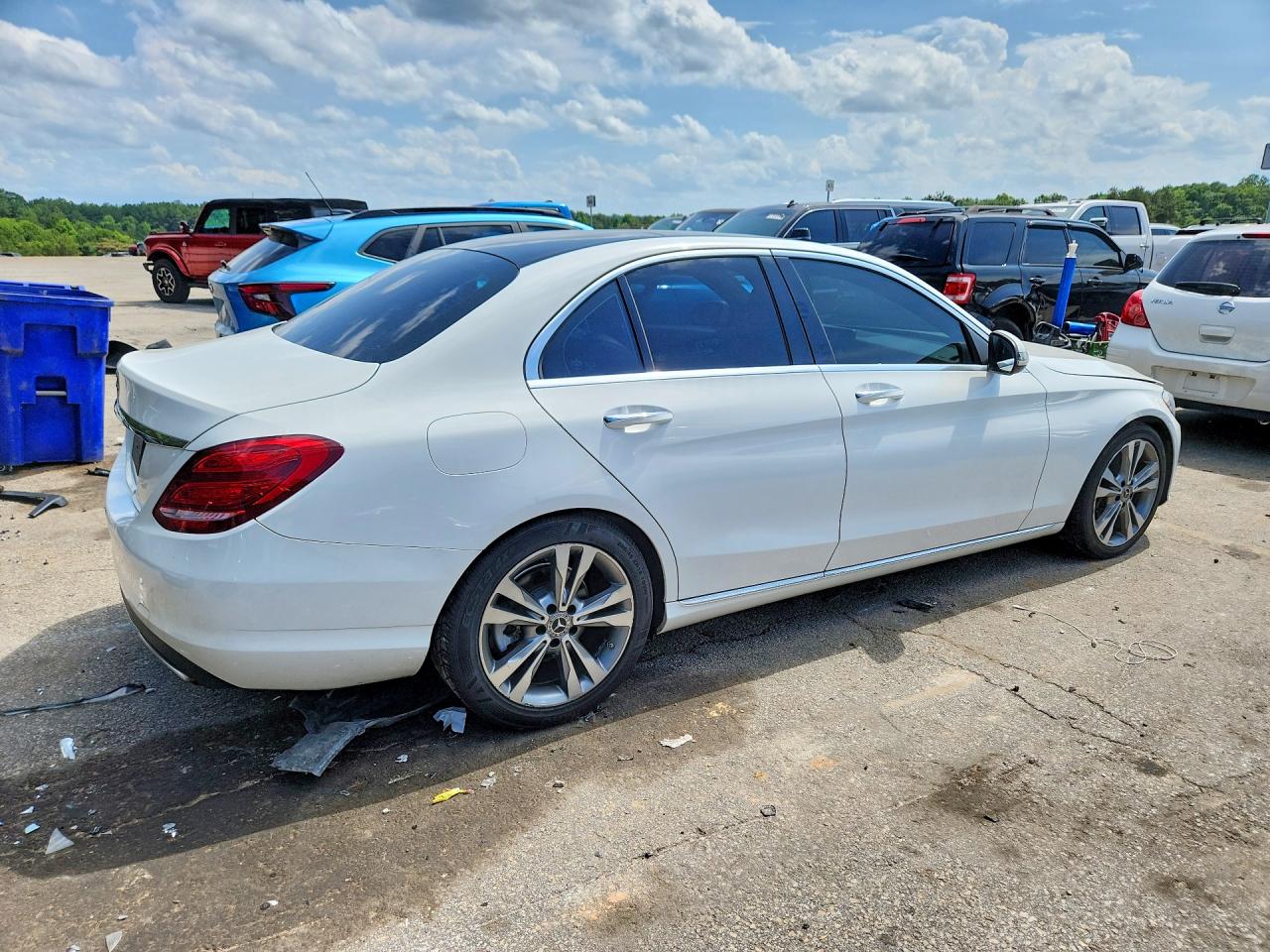2017 MERCEDES-BENZ C C300