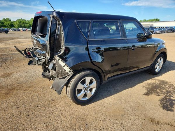 2019 KIA SOUL Base