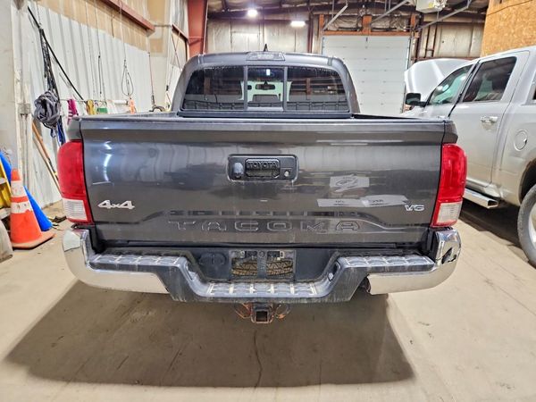 2017 TOYOTA TACOMA