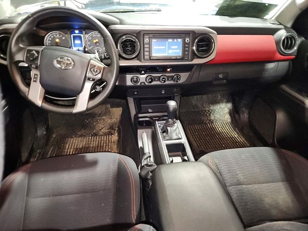 2017 TOYOTA TACOMA