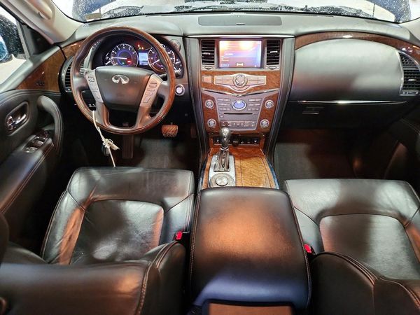 2017 INFINITI QX80