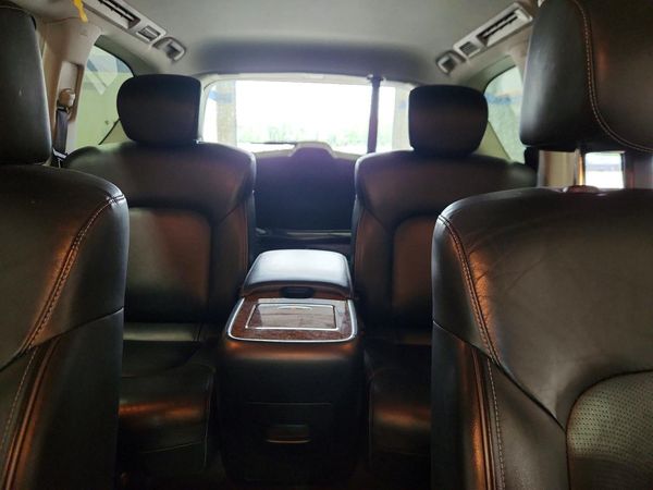 2017 INFINITI QX80