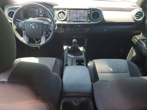 2022 TOYOTA TACOMA SR5
