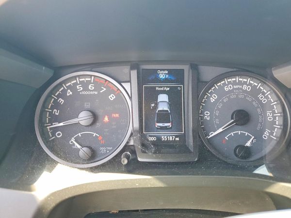 2022 TOYOTA TACOMA SR5