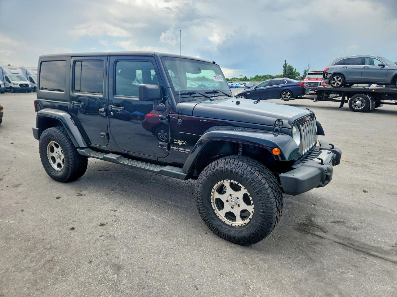 2016 JEEP WRANGLER UNLIMITED SAHARA 4X4