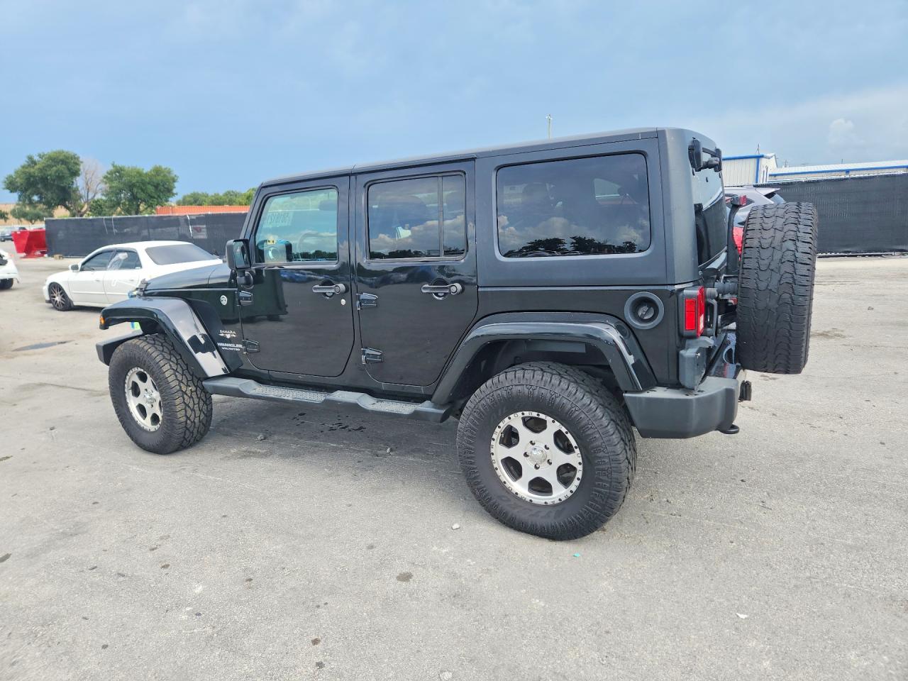 2016 JEEP WRANGLER UNLIMITED SAHARA 4X4