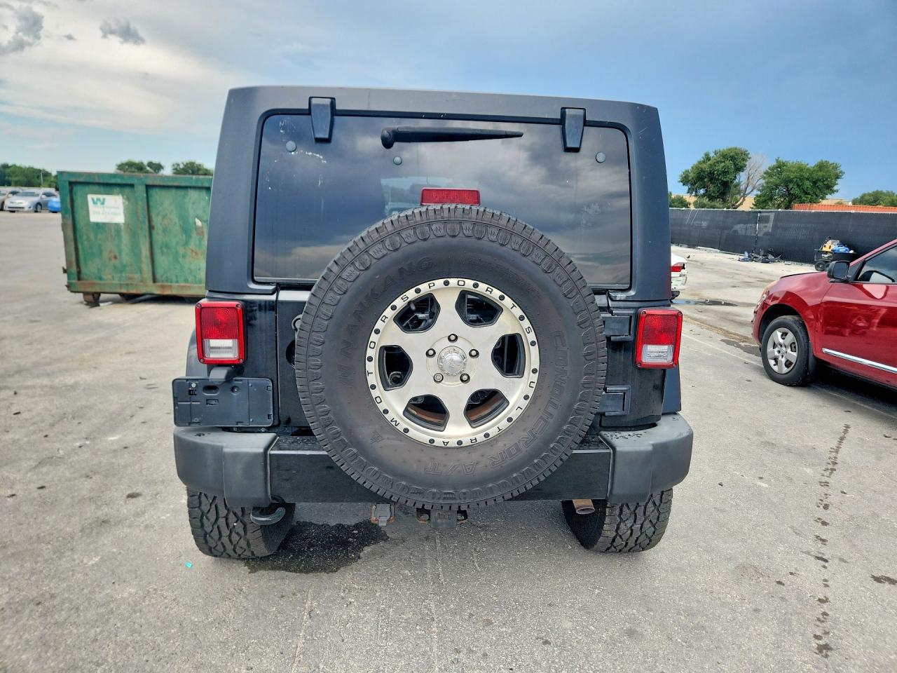 2016 JEEP WRANGLER UNLIMITED SAHARA 4X4