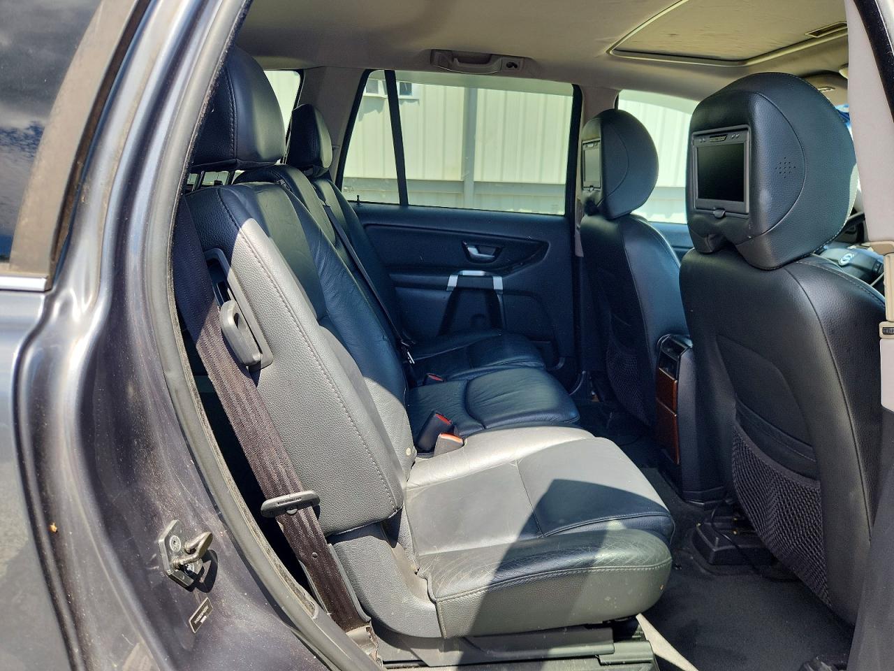 2008 VOLVO XC90