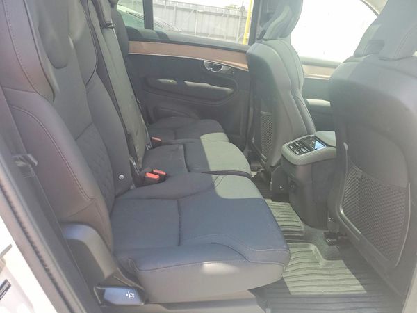 2025 VOLVO XC90 Plus