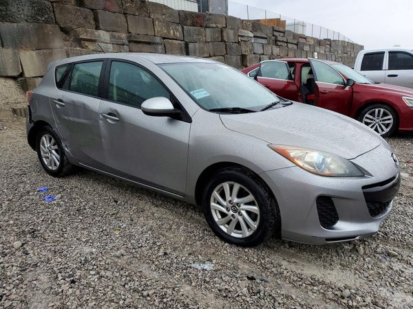2013 MAZDA 3 Touring/GS