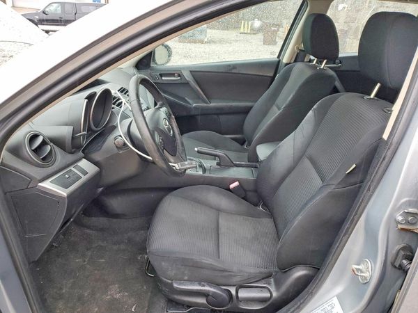 2013 MAZDA 3 Touring/GS