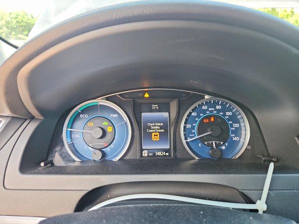 2015 TOYOTA CAMRY SOLA Hybrid