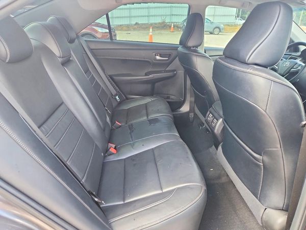 2015 TOYOTA CAMRY SOLA Hybrid
