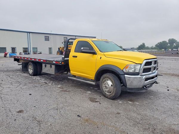 2016 RAM 5500 REG CAB CHASSIS