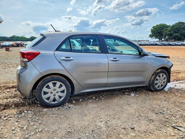 2022 KIA RIO