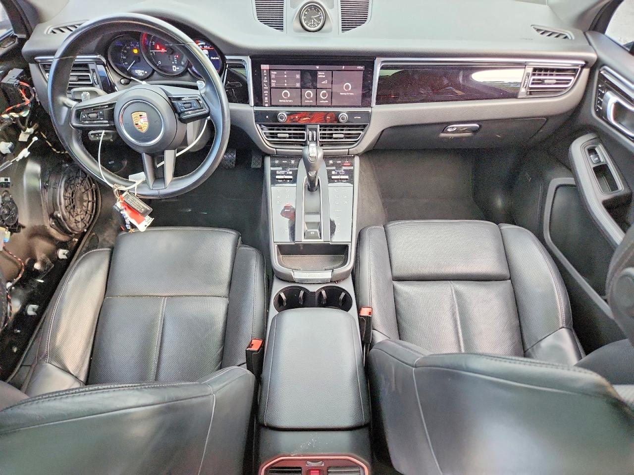 2022 PORSCHE MACAN