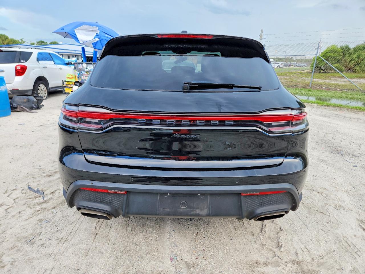 2022 PORSCHE MACAN